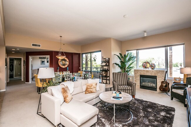 Building Photo - 17 W Vernon Ave