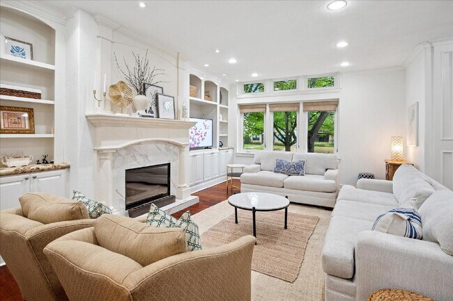 Building Photo - 5-Bedroom, 6" Bath Luxury Living Just Minutes from the Heart of Dallas!"