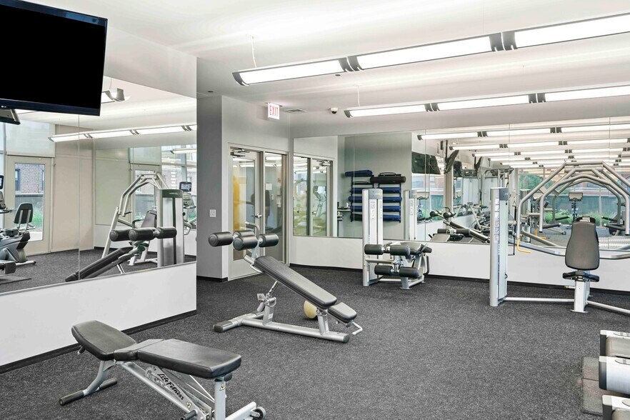 Building Photo - 3788 N Halsted St