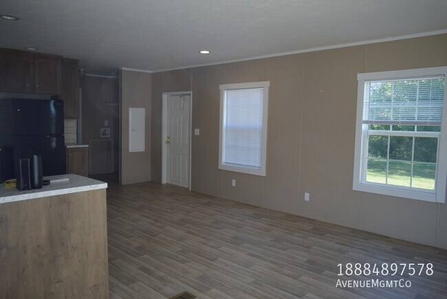 Building Photo - 239 Old Tavern Ln