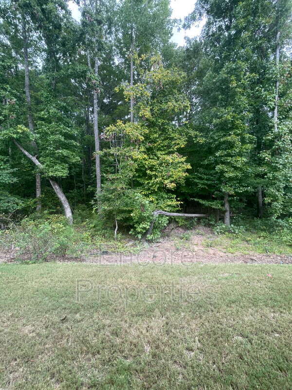 Building Photo - 1313 Compass Dr