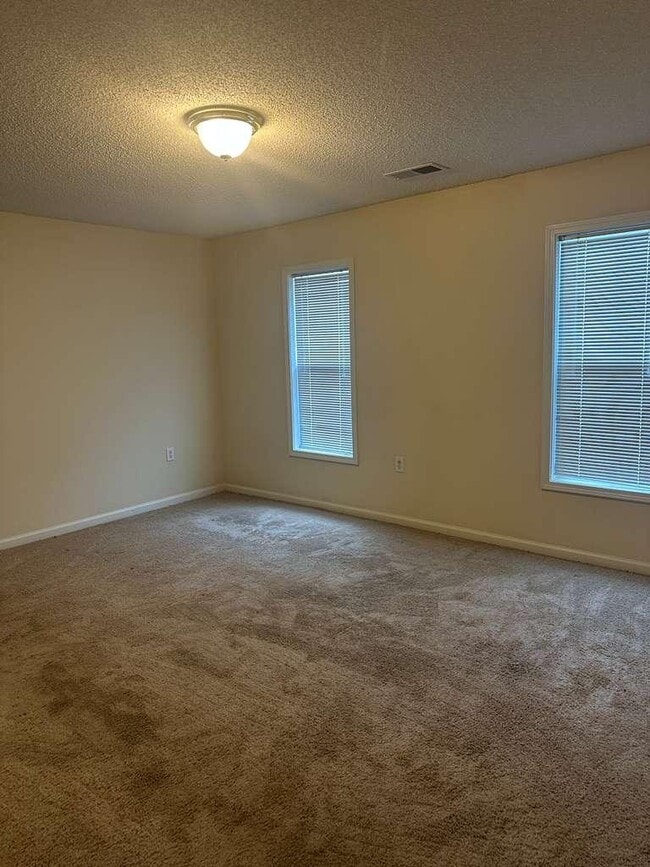 Building Photo - 11230 Centway Park Dr