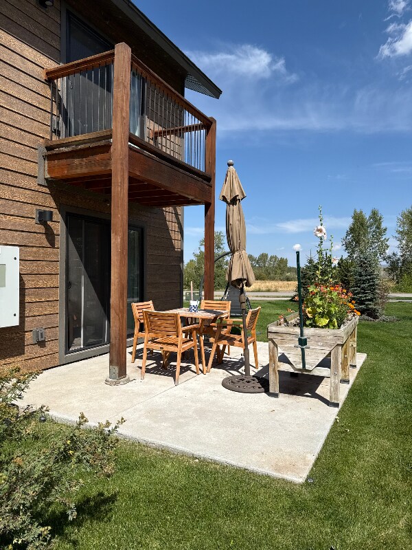 Building Photo - 205 Lakewood Rd