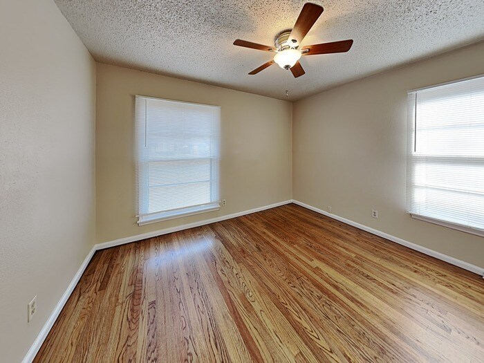 Building Photo - 11211 Ulloa Ln