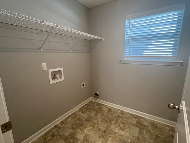 Building Photo - 58 Stonehenge Ln