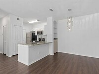 Building Photo - Stylish 2 Bed, 1 Bath Condo in Bella Terra...