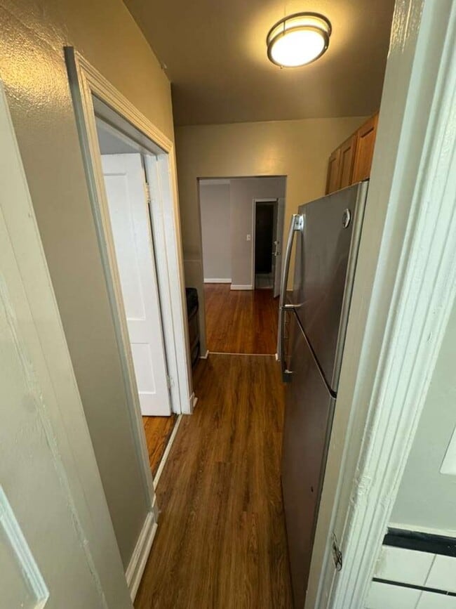 Interior Photo - 74 WEBSTER ST NE