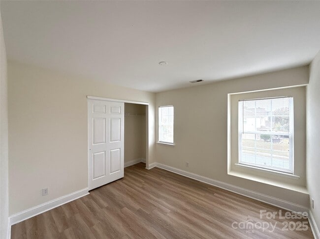 Building Photo - 1207 Jade Glen Dr