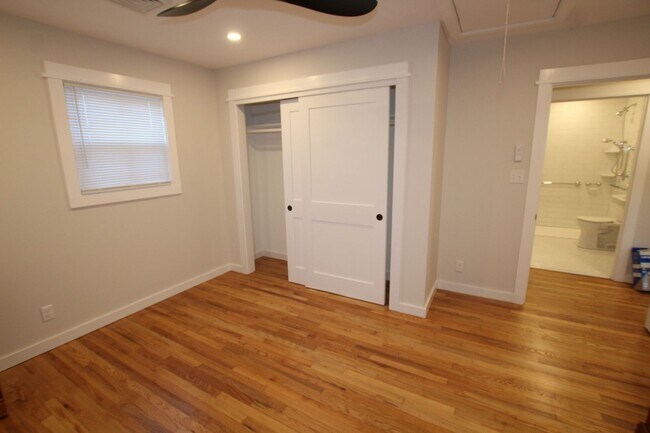 Building Photo - 40 Browning Terrace