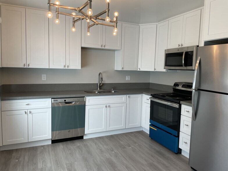 Building Photo - 1830 Federal Ave