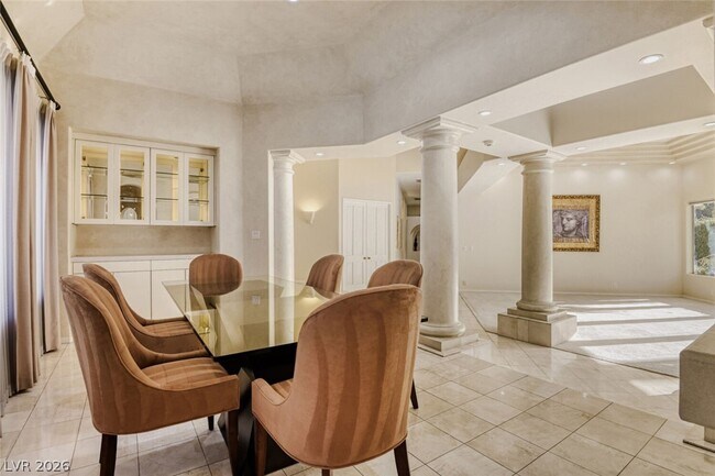 Building Photo - 212 Dalmatian Ln