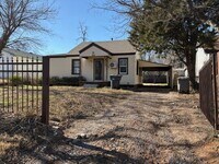 Building Photo - 1505 SW 8th St