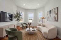 Building Photo - 53 Woodford St