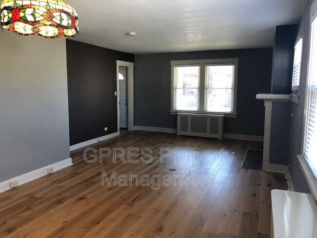 Building Photo - 357 Washington Ave