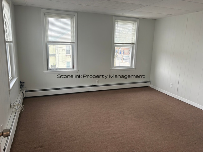 Building Photo - 106 Harrison St