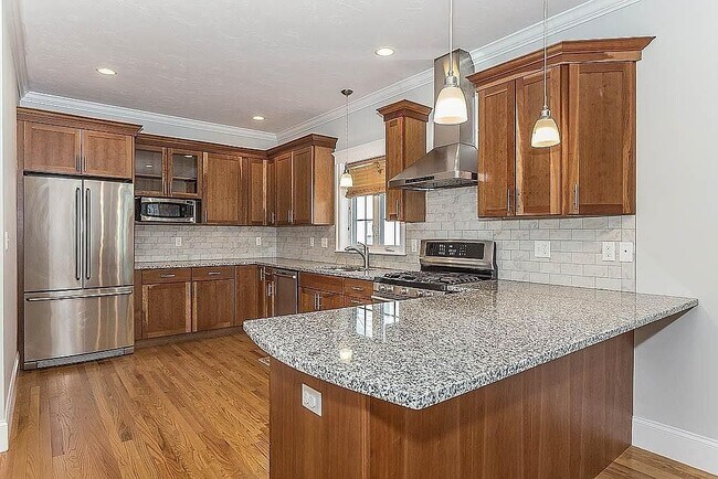 Building Photo - 19 Shean Rd