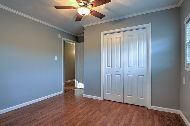 Building Photo - 4151 Cameron Rd