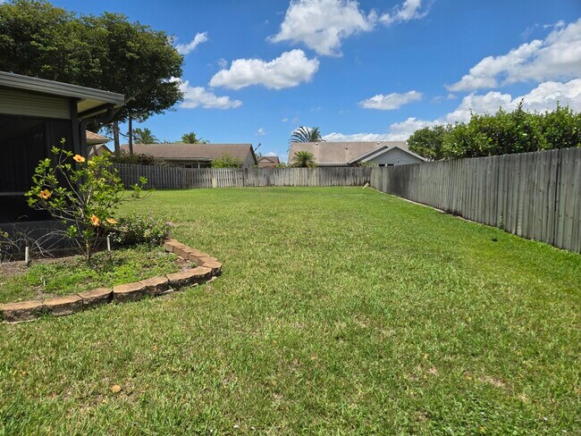 Building Photo - 8245 Whitewood Cove E