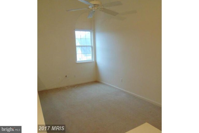 Building Photo - 9810 Feathertree Terrace