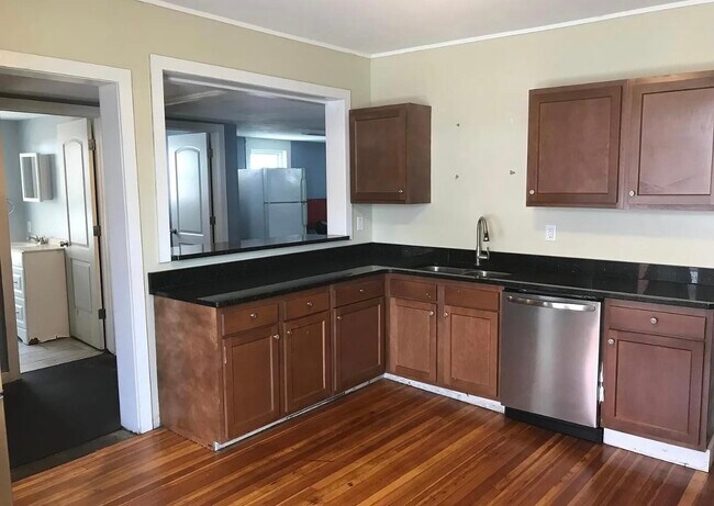 Building Photo - 250 Washington St