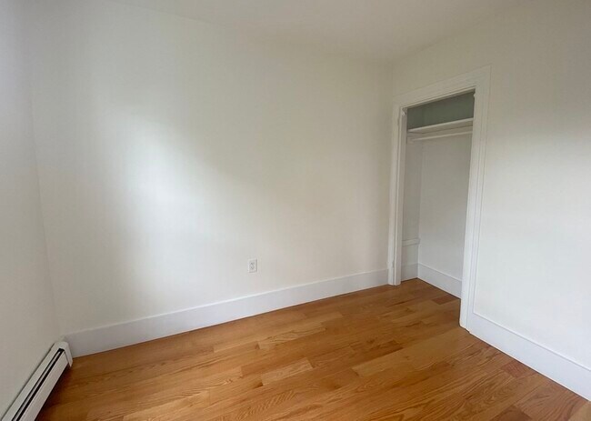 Building Photo - 444 Sumner St