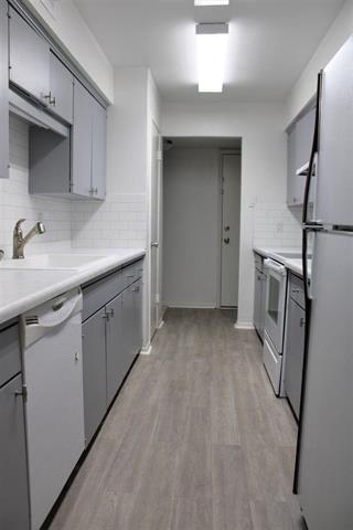 Building Photo - 6060 Birchbrook Dr