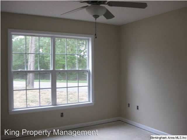 Building Photo - 3 br, 2 bath House - 7 Carnoustie Place