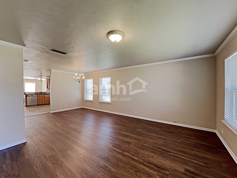 Building Photo - 4489 Lavergne Couchville Pike