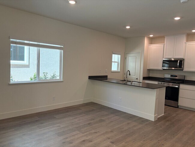 Building Photo - Brand New DR Horton Home in NW Reno!