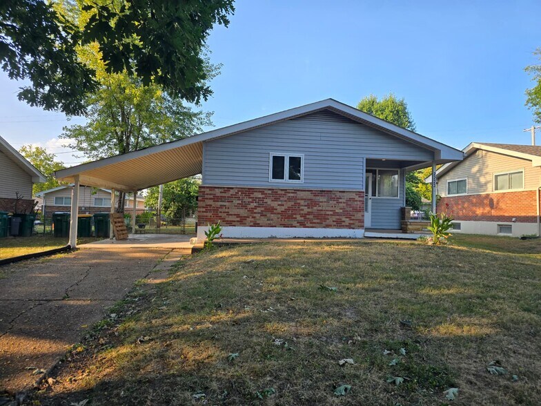 Primary Photo - 2223 Lovett Dr