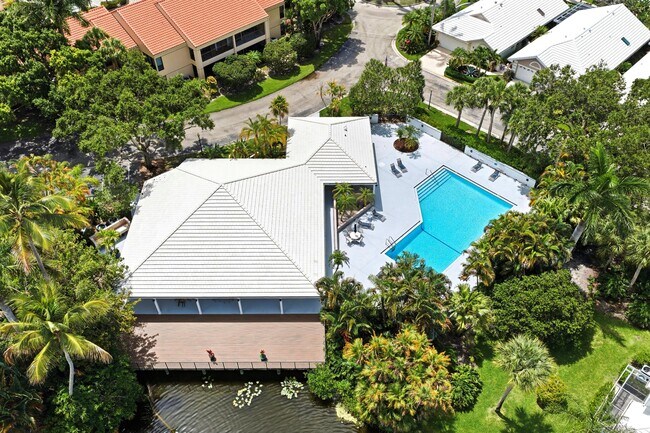 Building Photo - 101 Waterview Dr