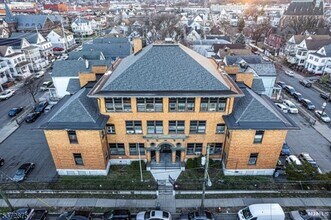 Building Photo - 179 Columbia Ave