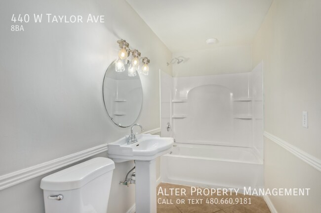 Building Photo - 440 W Taylor Ave