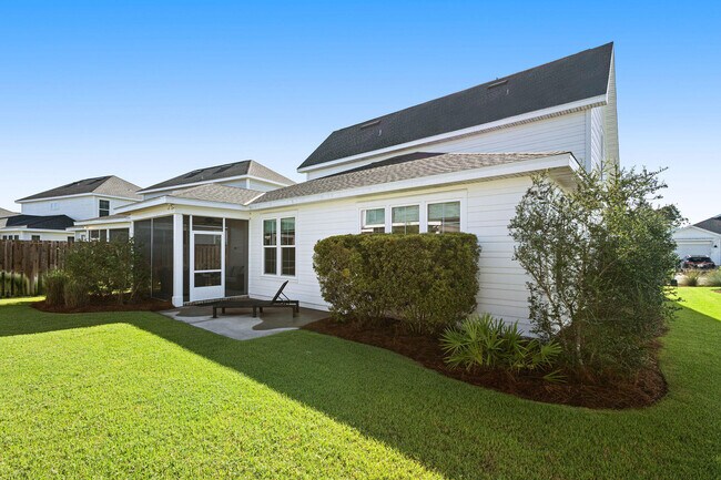 Building Photo - 84 Roundwood Dr