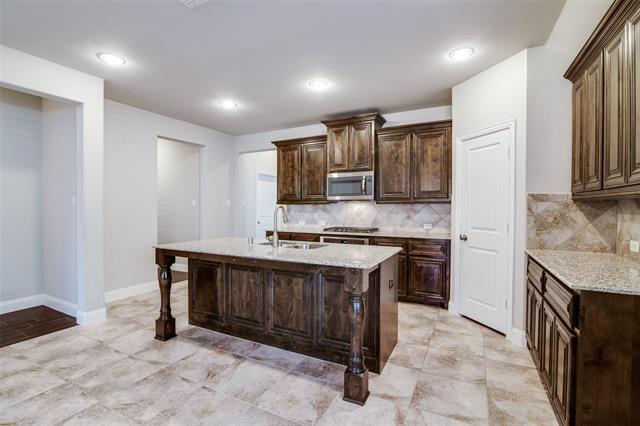 Building Photo - 575 Kara Dr