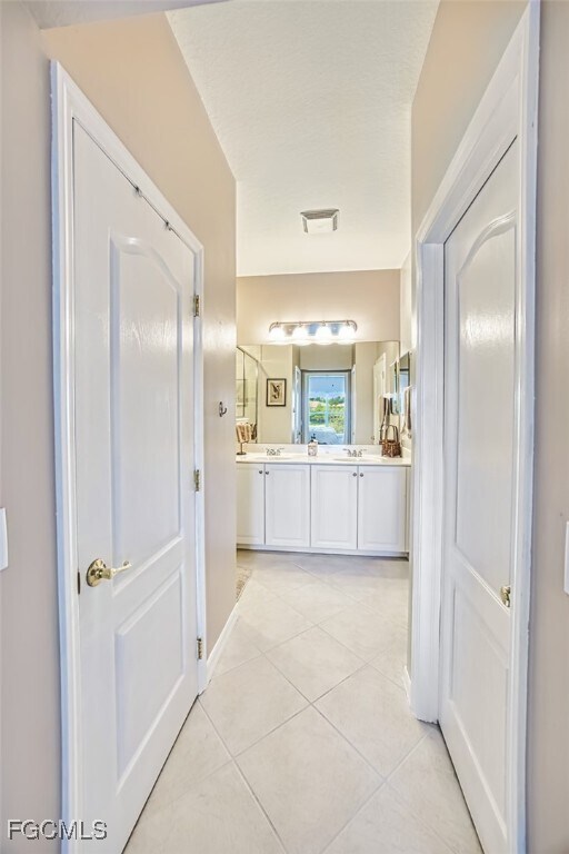 Building Photo - 3111 Cottonwood Bend