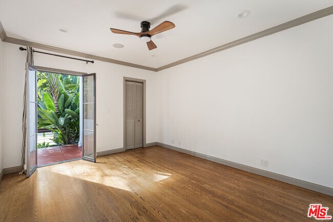 Building Photo - 1169 S Sierra Bonita Ave
