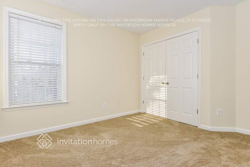 Building Photo - 508 Zircon Ln