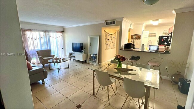 Building Photo - 15550 SW 80th St