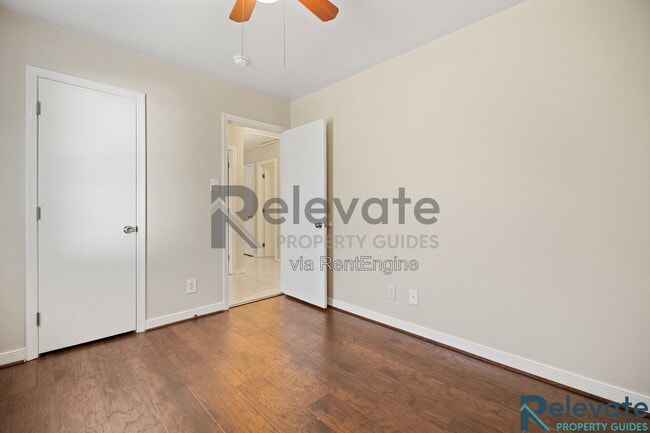 Building Photo - 2630 Beaver Falls Rd