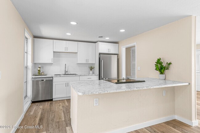 Building Photo - 39 E Azalea Cir