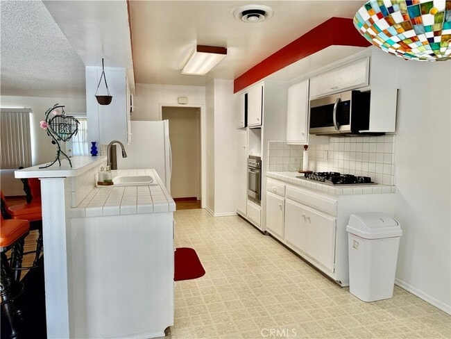 Building Photo - 11543 Swinton Ave