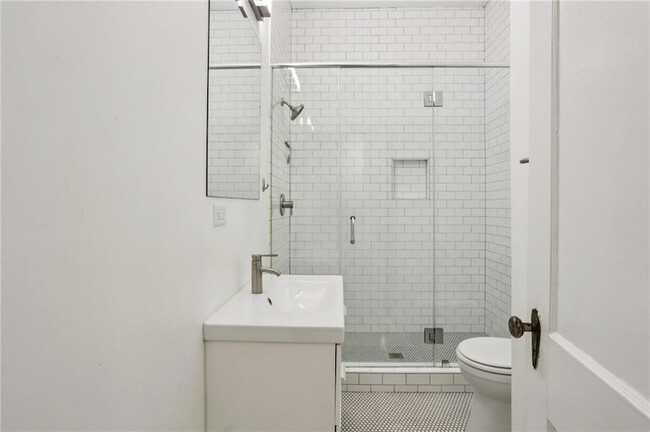 Building Photo - 385 10th St NE