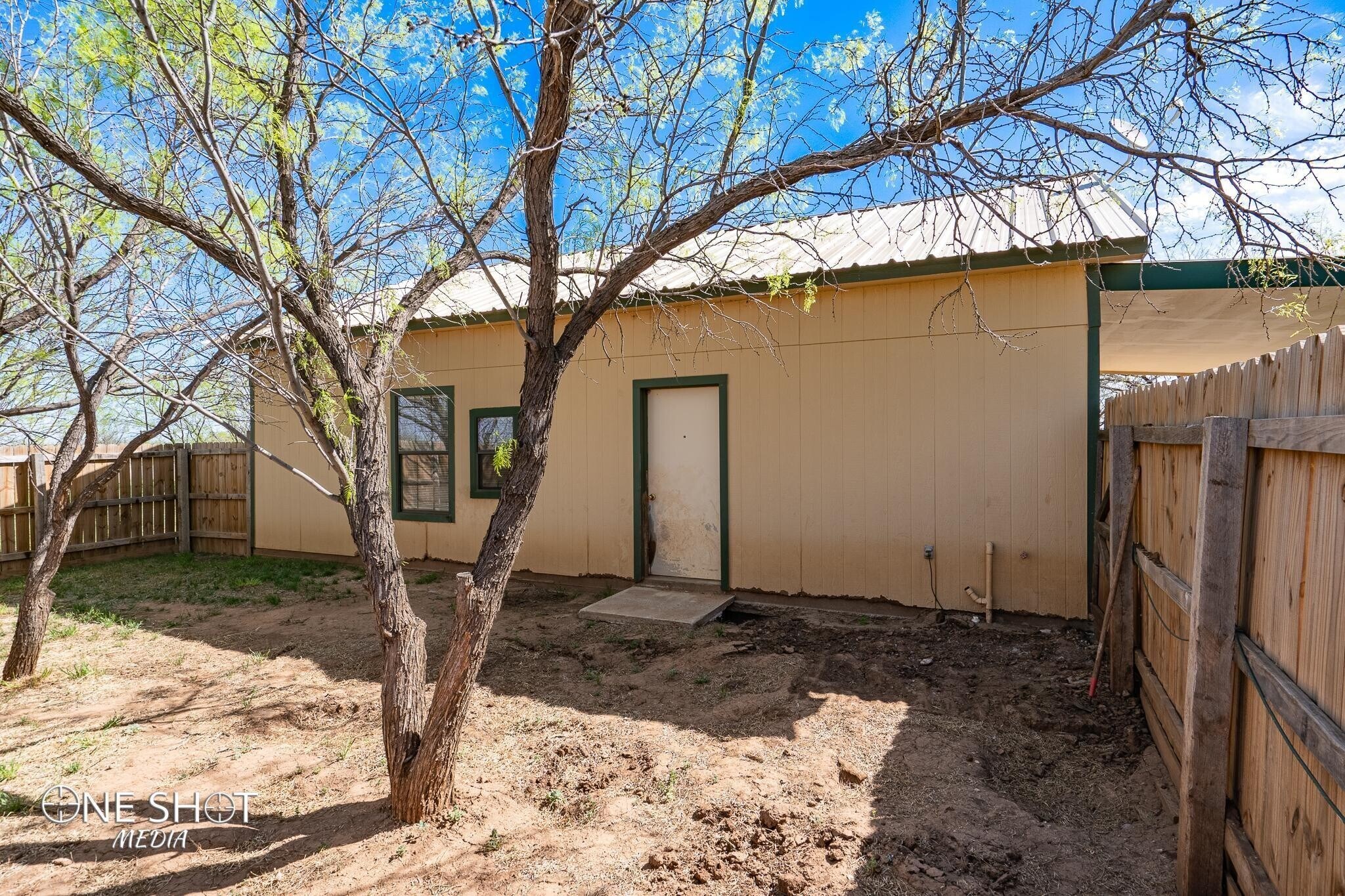 Building Photo - 542 McCartney Ln