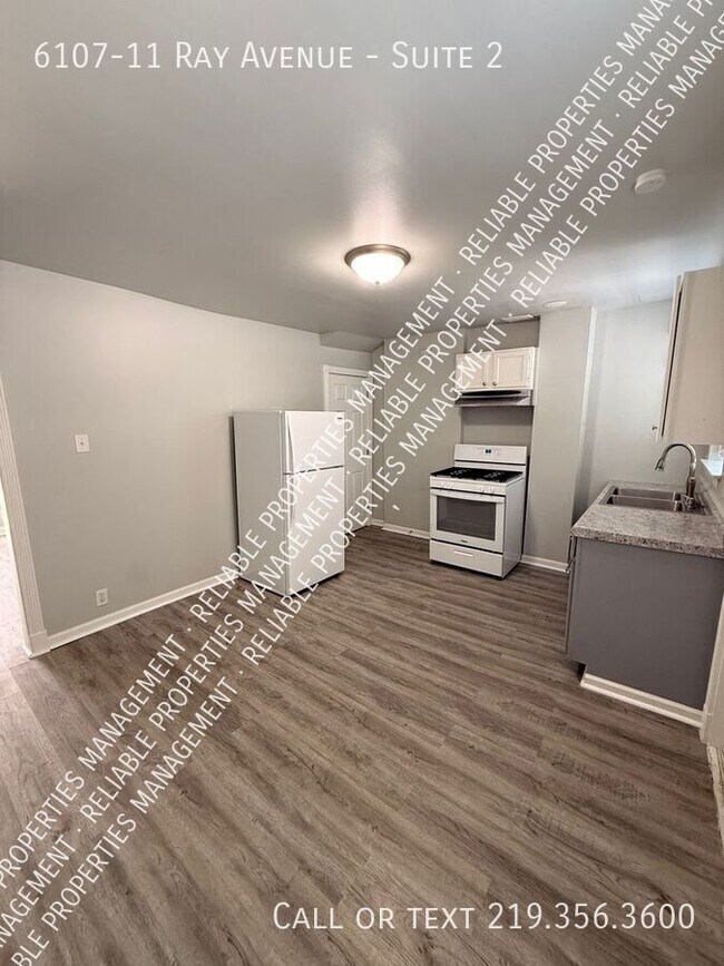 Building Photo - 6107-11 Ray Ave