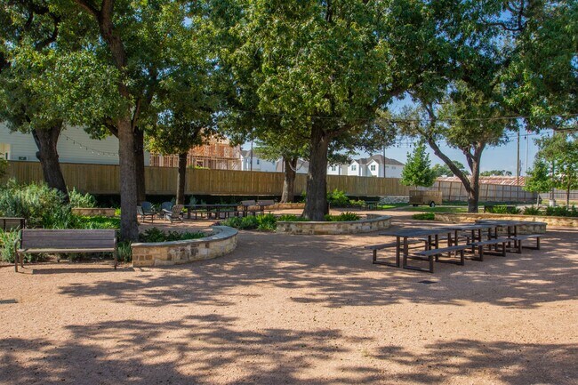 Building Photo - 816 Sienna Palm Ln