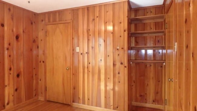 Building Photo - Wonderful 3 Bed 1 Bath House w/ Bonus Room!