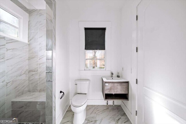 Building Photo - 3040 Wallace Cir SE