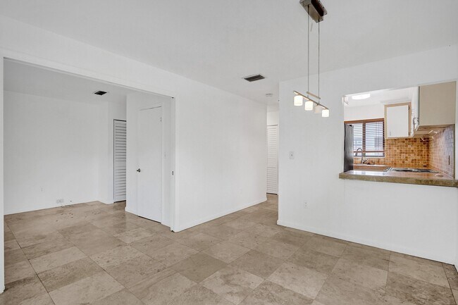 Building Photo - 2514 Taylor St