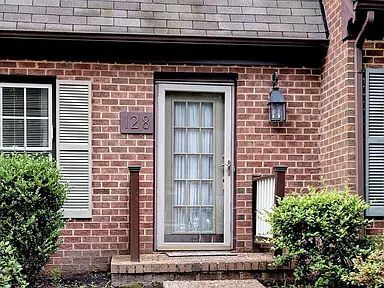 Building Photo - 128 Sloane Pl